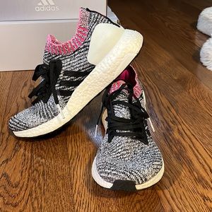 Adidas Womens Ultraboost size 8